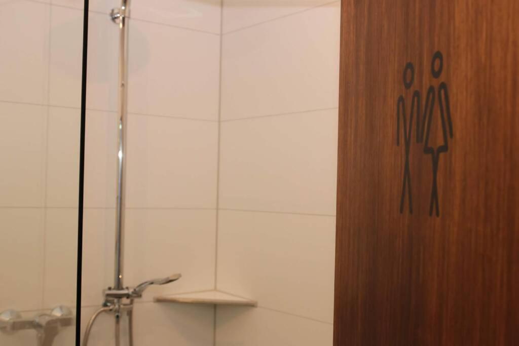 Moderne Ferienwohnung Mit Privatem Eingang - Rosa Kalletal Εξωτερικό φωτογραφία